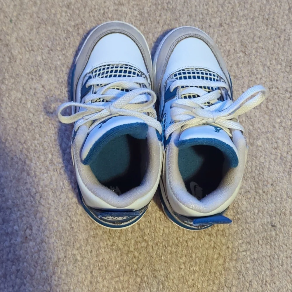 Air Jordan 4 Retro OG TD Sneakers in Off White/Military Blue/Neutral Grey 10C - Picture 6 of 8